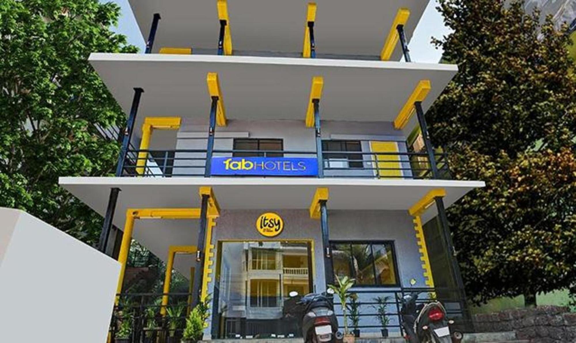 Fabexpress 29 Beach House, Morjim Beach Luaran gambar